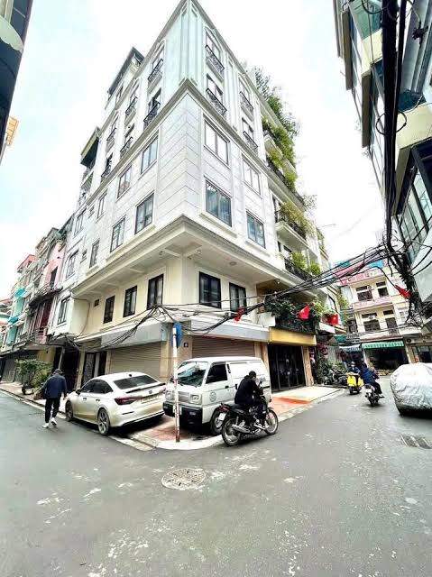 Tìm xe từ Đê La Thành Nhỏ lên sân bay Nội Bài | Taxi Nội Bài 686